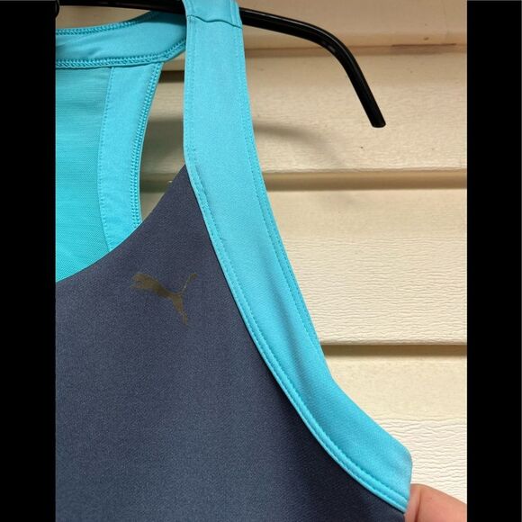 Puma teal with gray workout top, supported bra with adjustable hooks, Medium - Picture 5 of 10